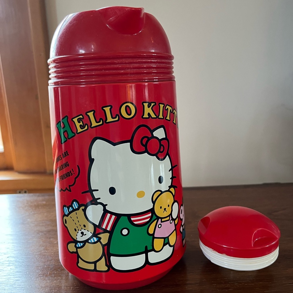 Vintage Sanrio Hello Kitty thermos with lid, 1 liter